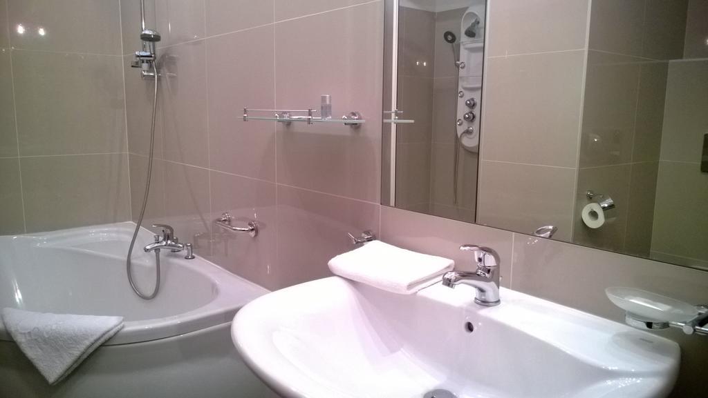 Yuca Hotell Łódź Rom bilde