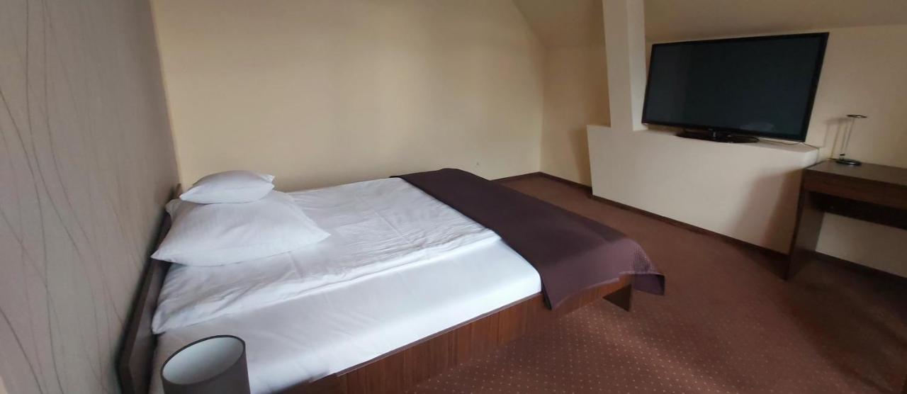Yuca Hotell Łódź Eksteriør bilde